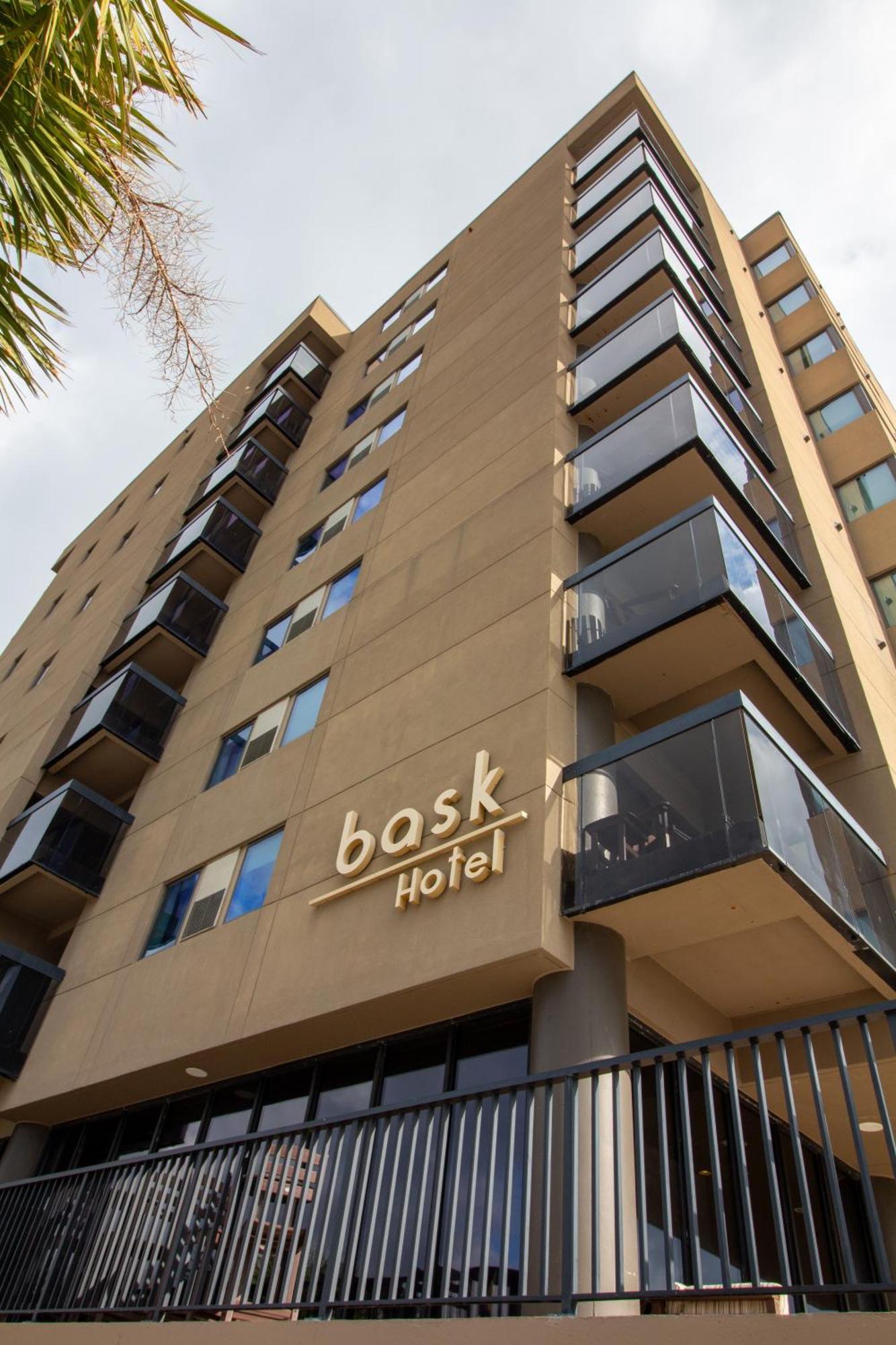 Bask Hotel At Big Rock Landing Морхед Сити Екстериор снимка