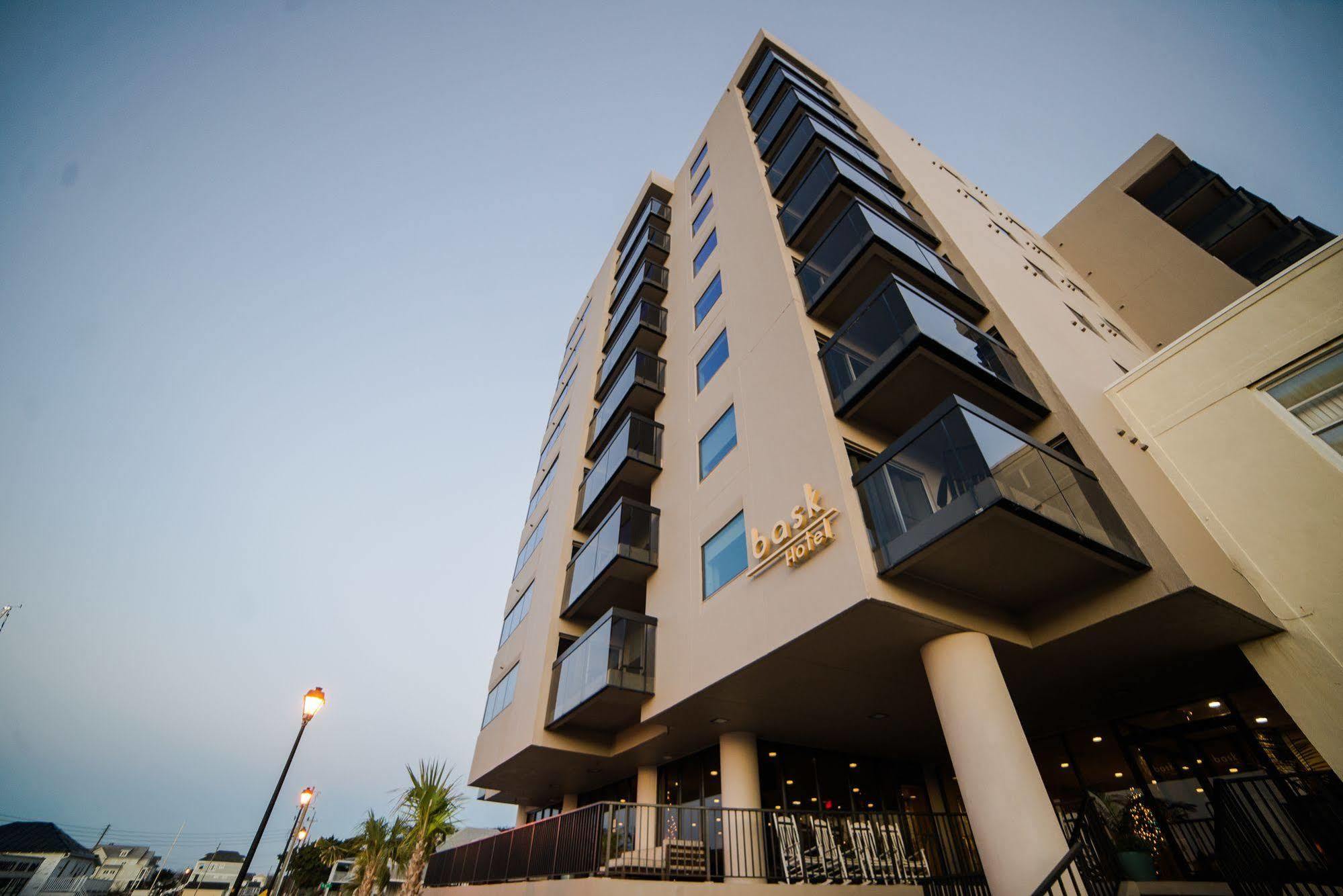 Bask Hotel At Big Rock Landing Морхед Сити Екстериор снимка